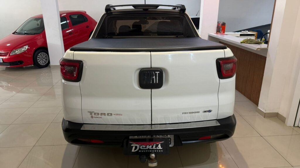 FIAT TORO GASOLINA 2017 CANOAS DENIS MULTIMARCAS (2)