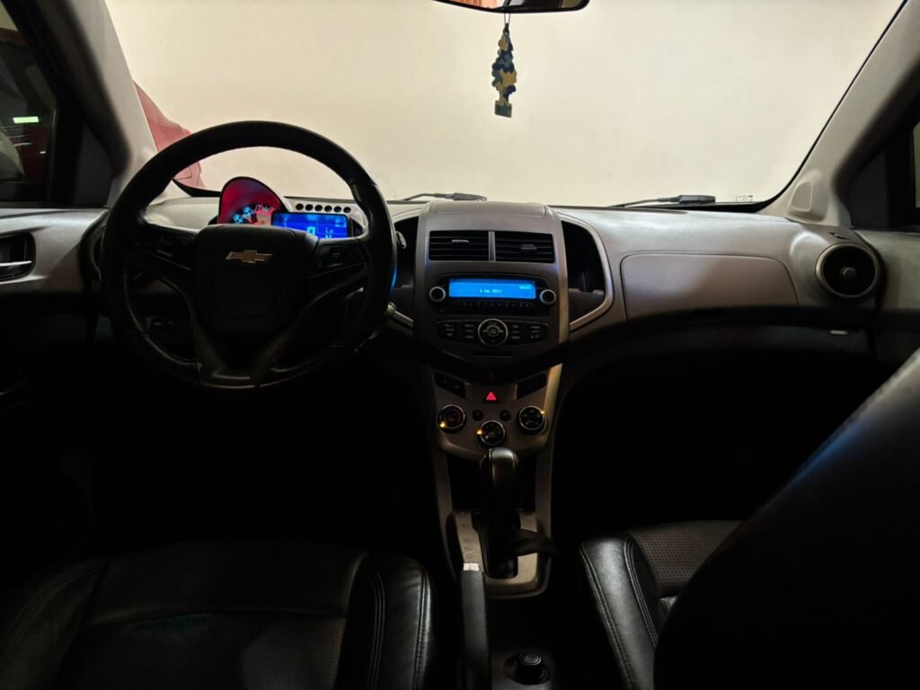 SONIC LT 2012 AUTOMATICO (10)