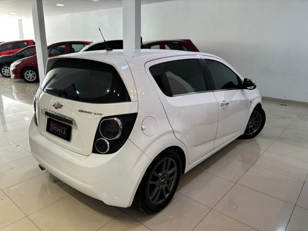 SONIC LT 2012 AUTOMATICO (6)