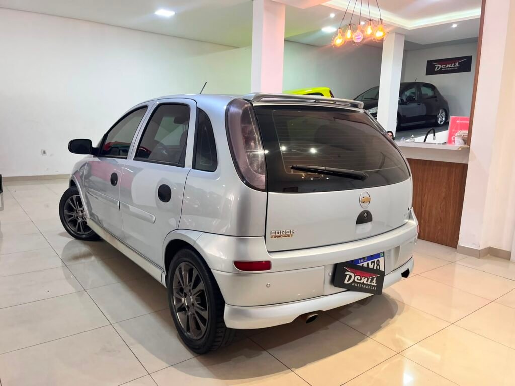 CORSA 2011 (8)